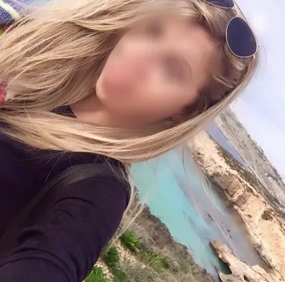 Claire, 34