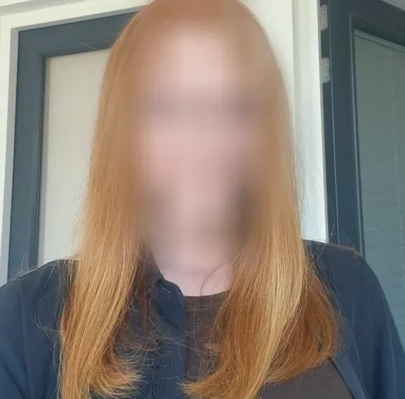 Dina, 27