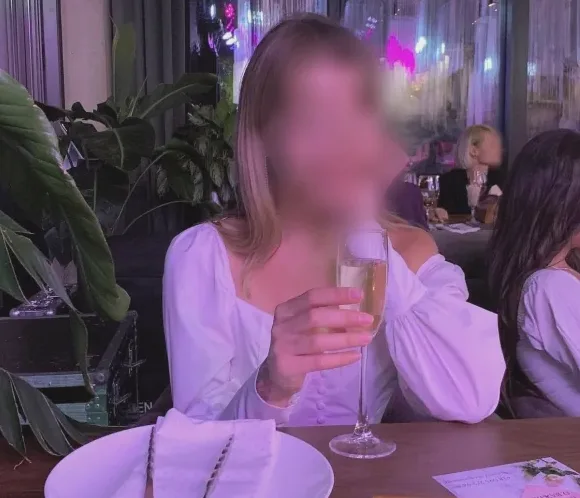 Isla, 31