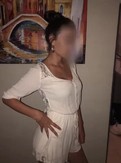 Jade, 32