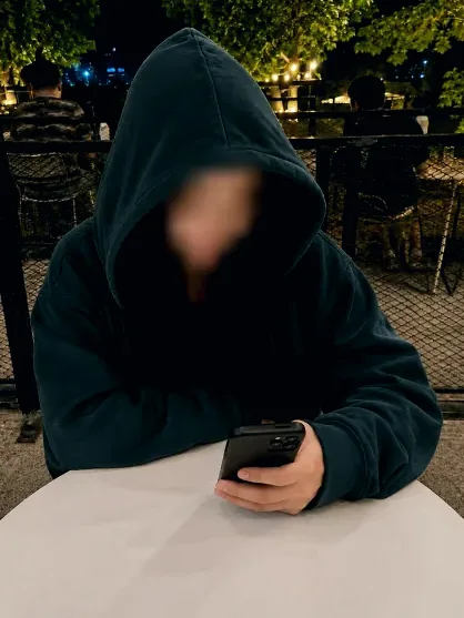 Kelly, 26
