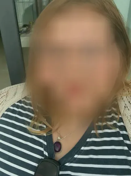 Naomi, 23