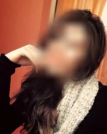 Rhian, 28