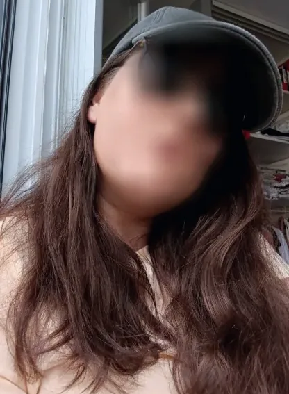 Samantha, 32