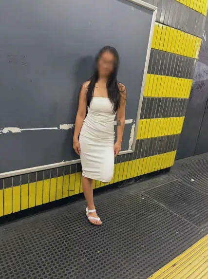 Victoria, 34